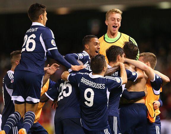  安格斯控球优势明显，耐心传导撕破密集防守体系