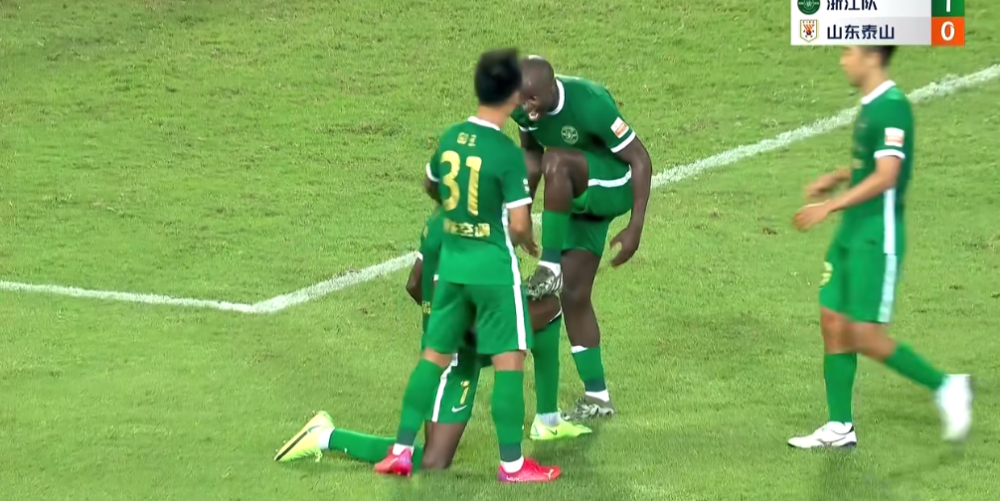  罗德兹升班马初生牛犊，敢打敢拼险些爆冷掀翻豪门